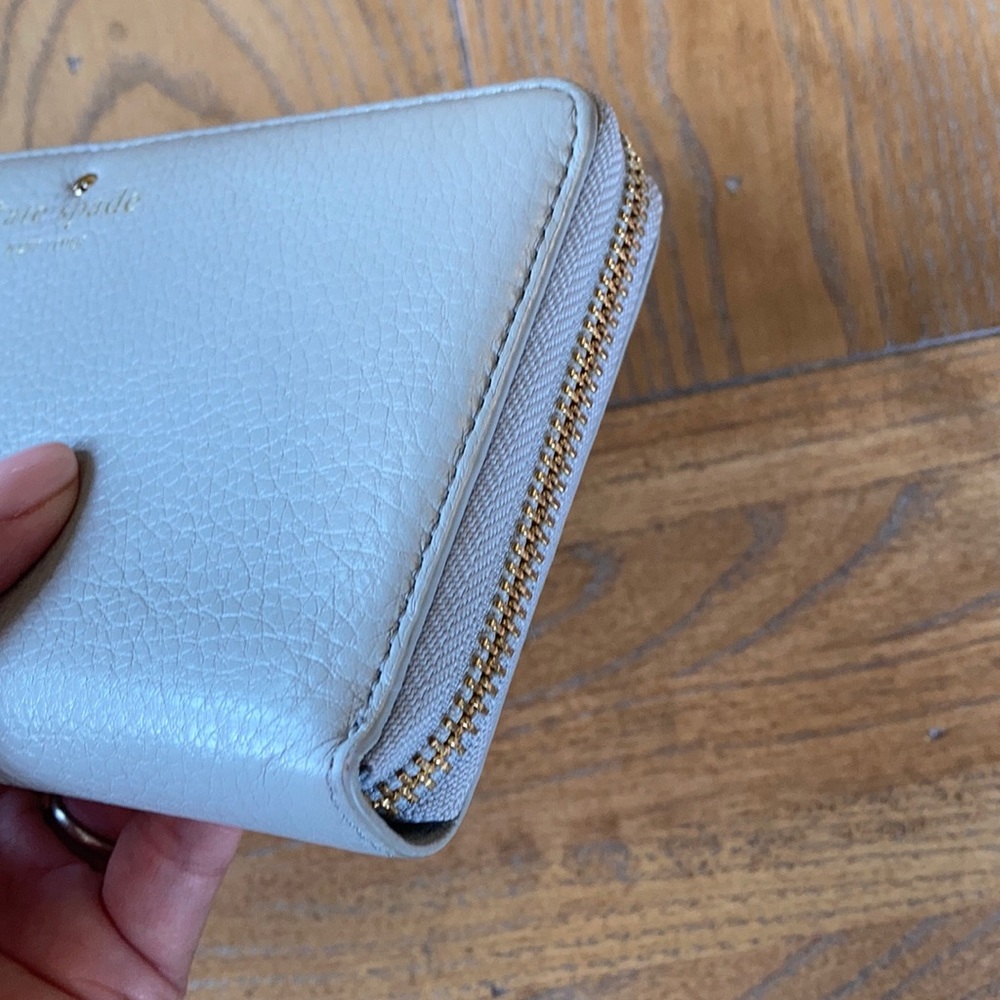 Kate Spade Leather Wallet - Picture 11 of 14